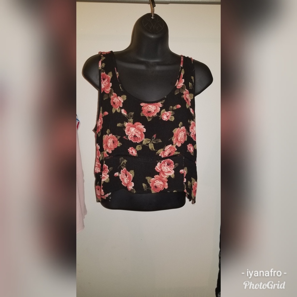 Floral print copped top